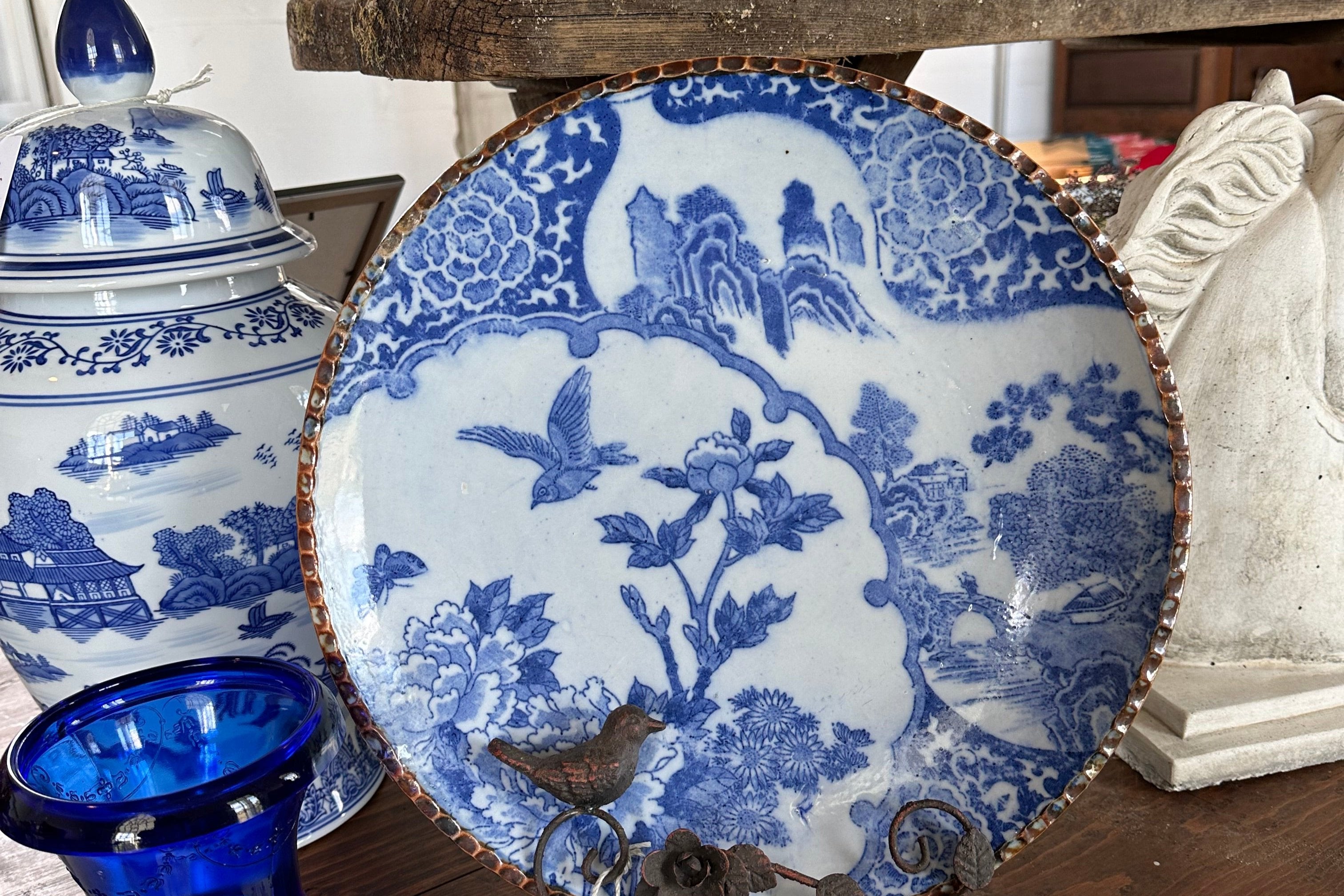 Vintage – Vintage and Vine Market