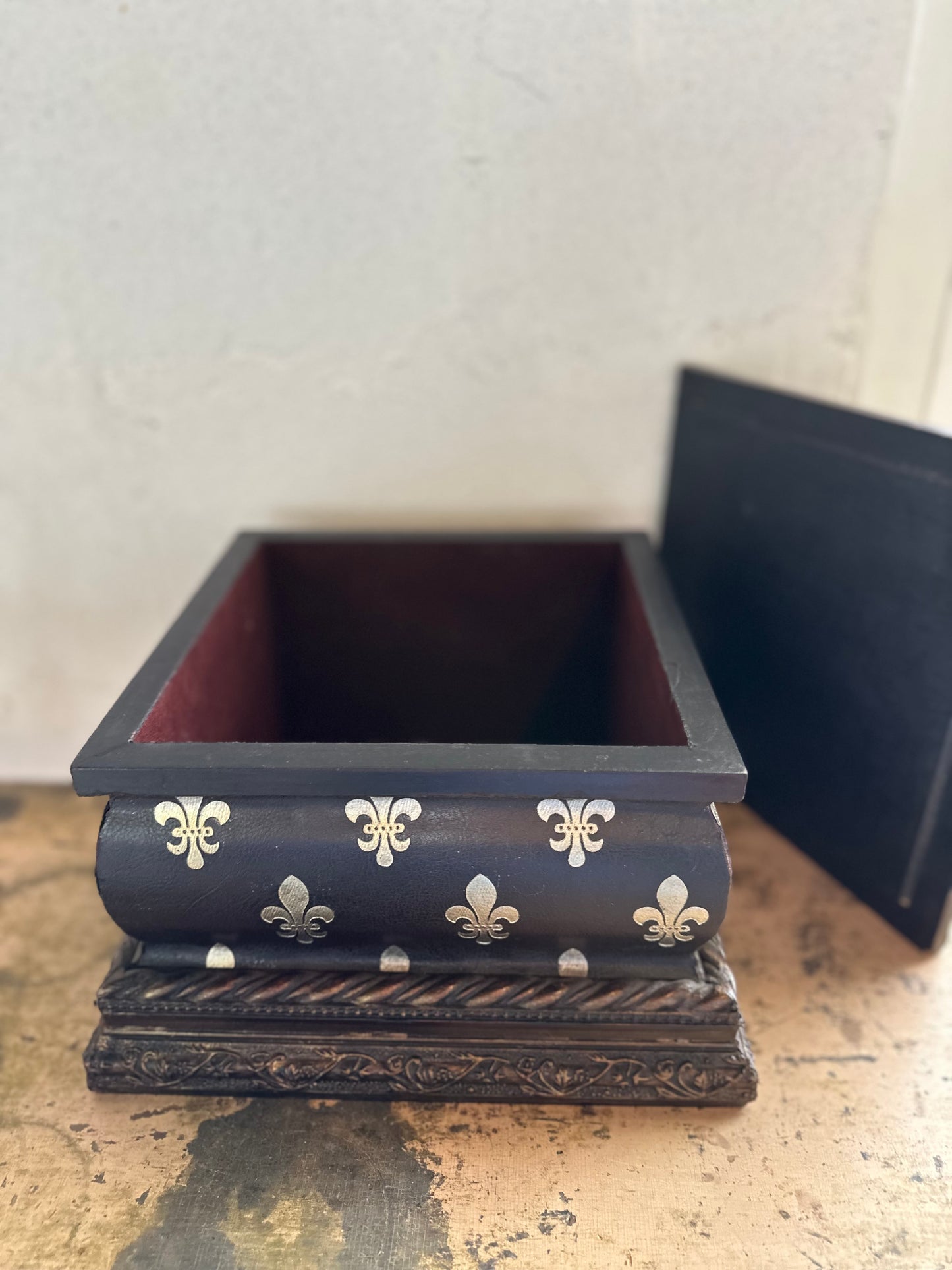 Horchow Small Decorative Box