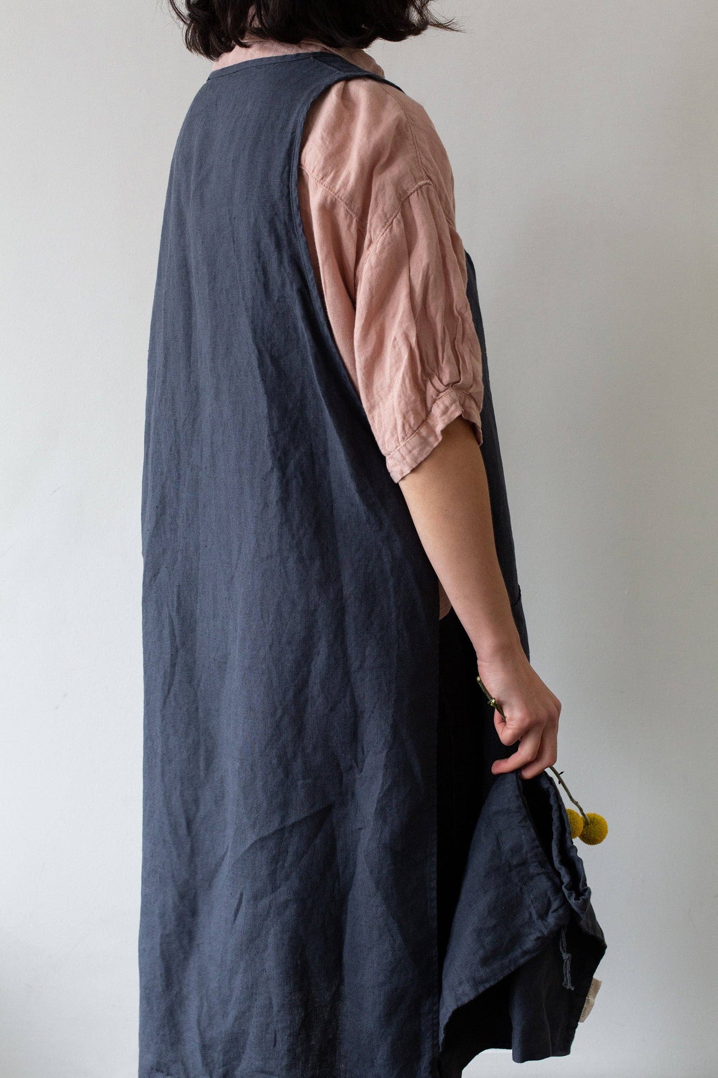 Linen Gardener Apron - Dark Grey