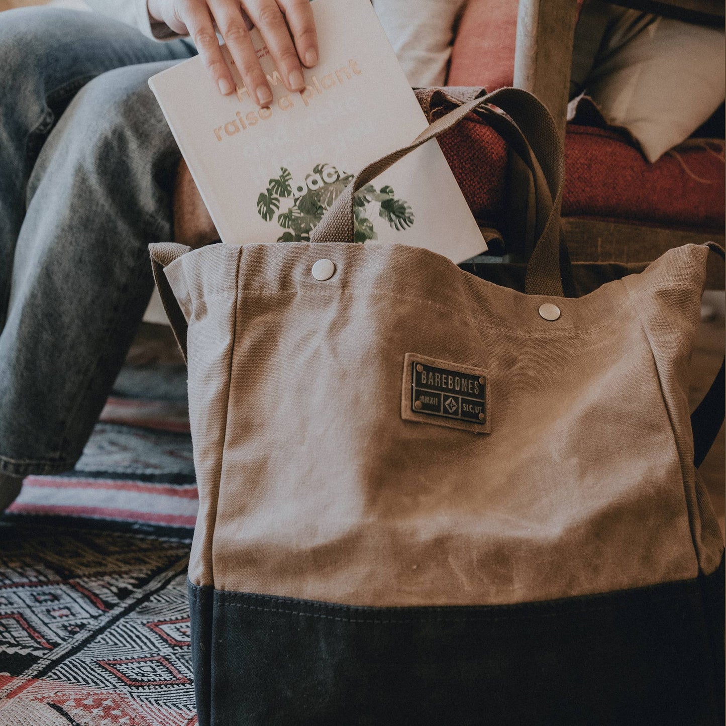 Barebones - Neelum Oversized Tote Bag