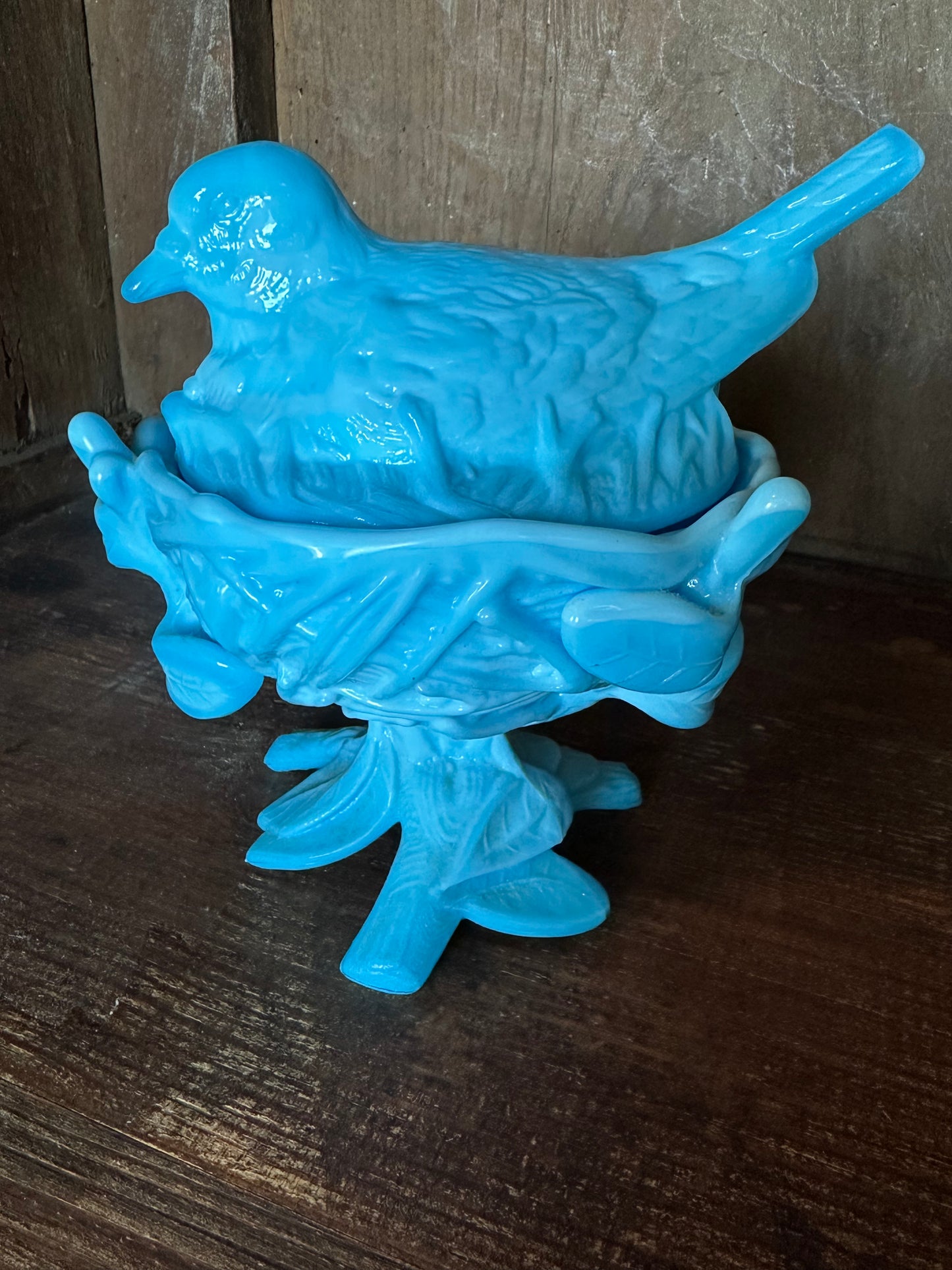 Westmoreland Blue Nesting Bird Covered Bowl